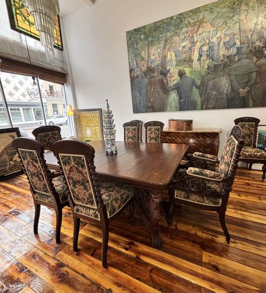 RJ Horner Dining Table & Matching Chairs (x8)