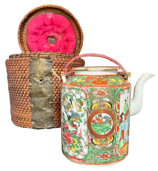 Qing Dynasty Chinese Export Porcelain Travel Teapot
